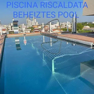 https://hotel-villa-mira.hotelinveneto.com