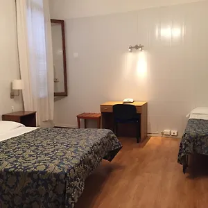 επισκεφθείτε το ξενοδοχείο